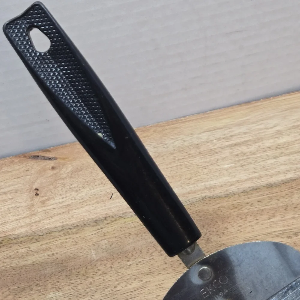 Vintage Ekco Stainless Pie Cake Server Black Handle 9.5